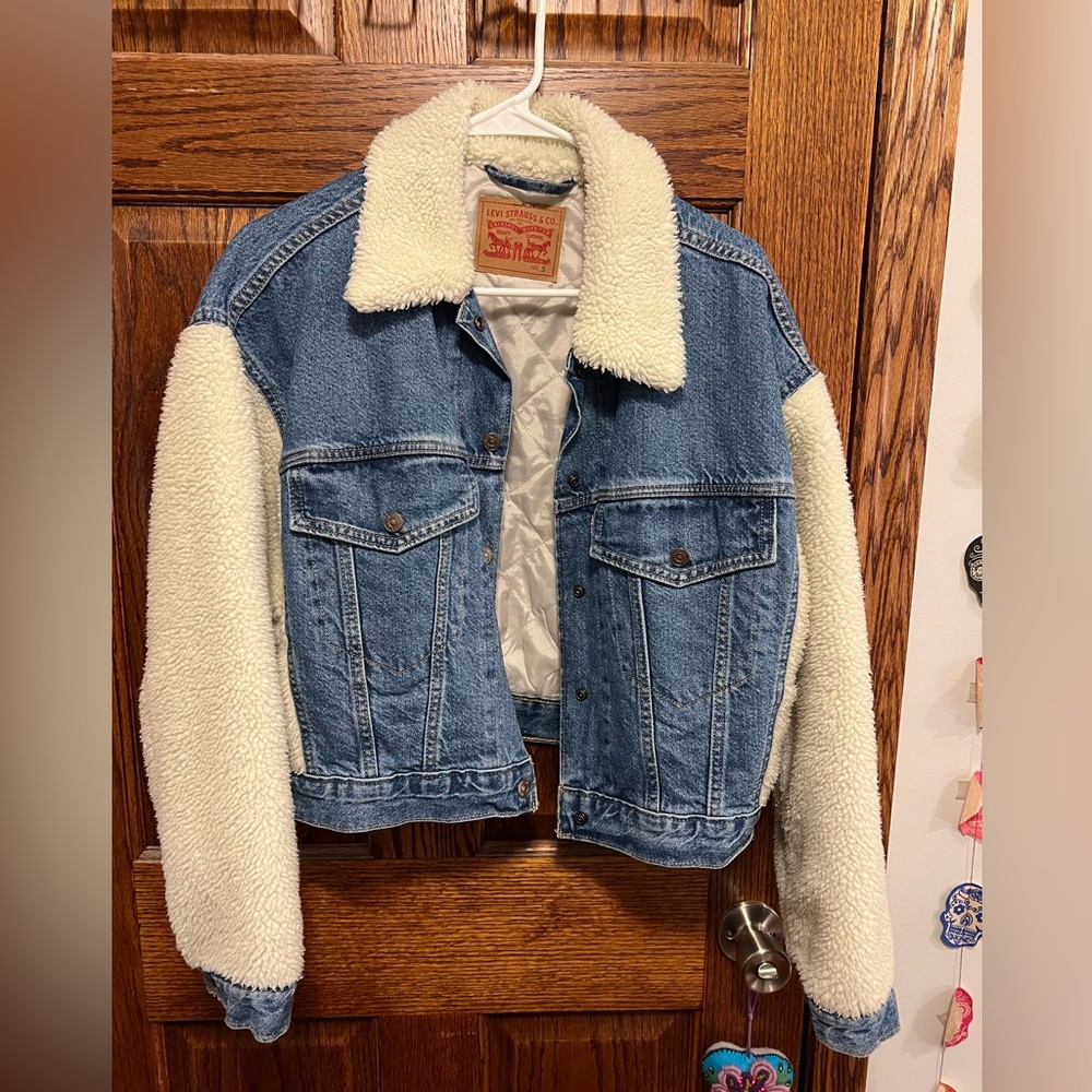 Levi's Blue Denim Jacket with Cream Sherpa Lining